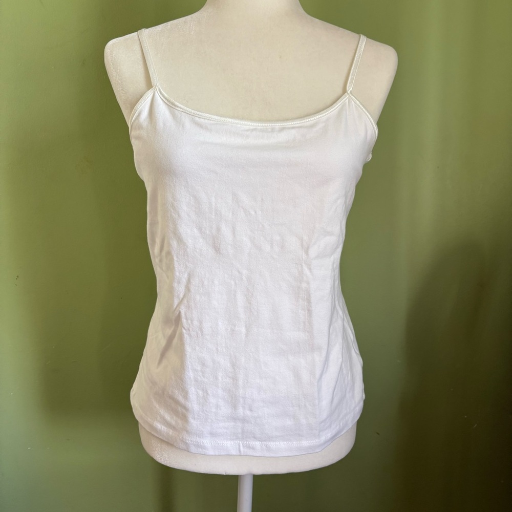 White Tank w shelf bra